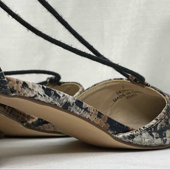 ASOS Pointed Toe Gold + Black Snakeskin Tie Lace Up Flat Dress Casual Shoe - Picture 4 of 13